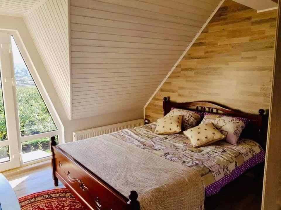 Villa Conacul Mierii à Straseni Extérieur photo